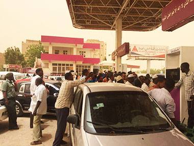 اجتماع ثلاثي لتأمين الوقود وتمويل الاستيراد