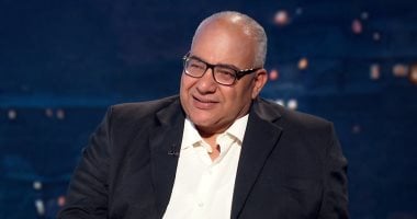 إحالة دعاوى النفقة المقامة ضد بيومى فؤاد للنيابة للتحقيق فى دخله وثروته