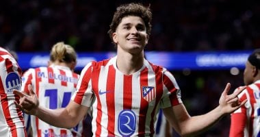 ديكو يلتقي بوكيل ألفاريز في مدريد في محاولة جديدة لضمه إلى برشلونة