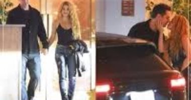 بعد بيكيه.. شاكيرا تظهر برفقة ممثل مكسيكى شهير فى موعد غرامى.. فيديو