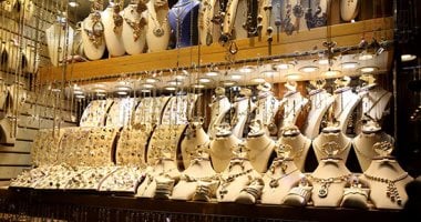 رغم استقرار أسعار الذهب.. المصريون يراهنون على الادخار بدلا من الزينة