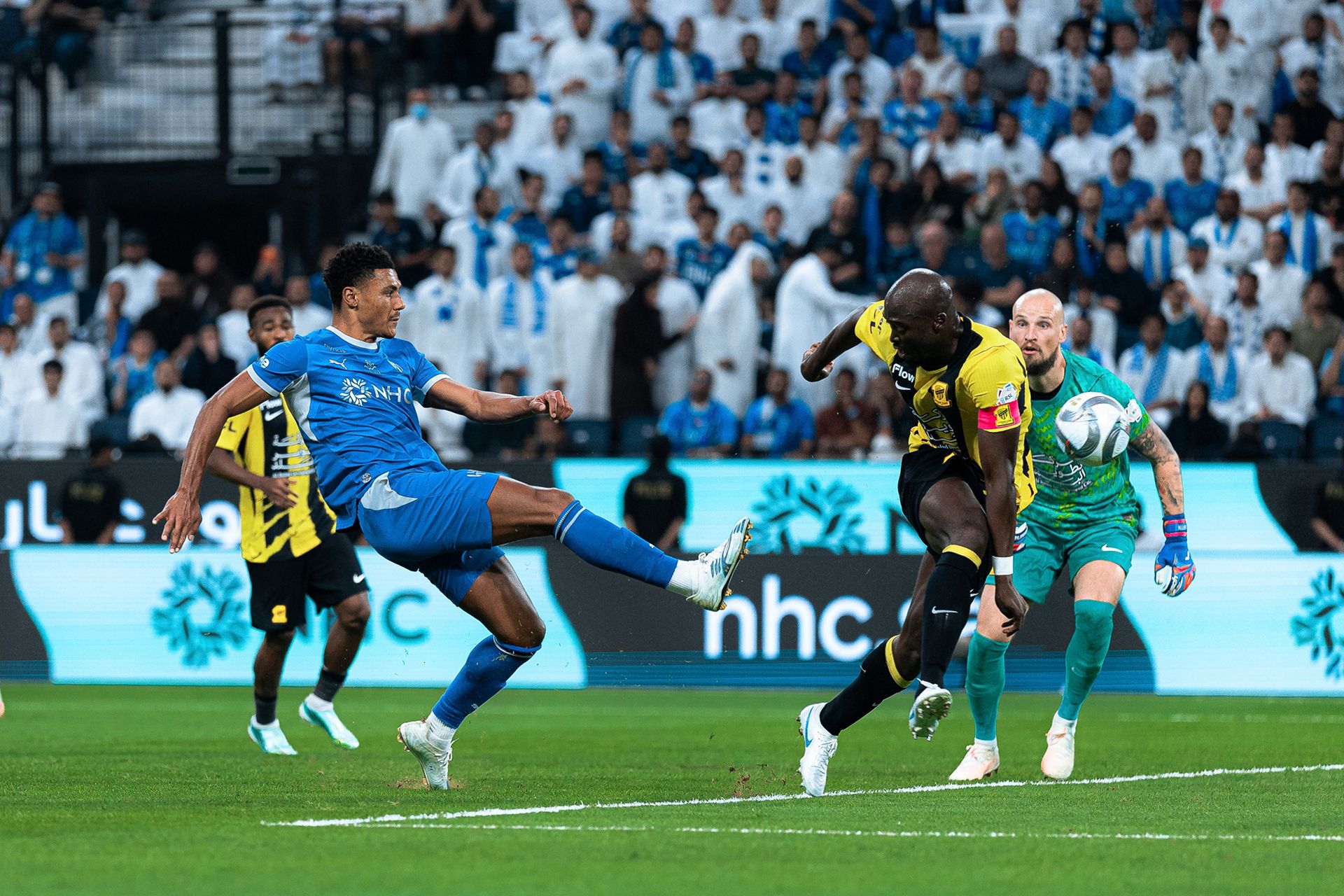 مباشر مباراة الهلال ضد الاتحاد في كلاسيكو الدوري السعودي لكرة القدم