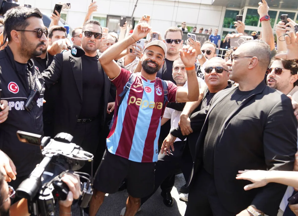 محمد صلاح يجتاز الكشف الطبي... وتعليمات من طرابزون بشأن استقباله