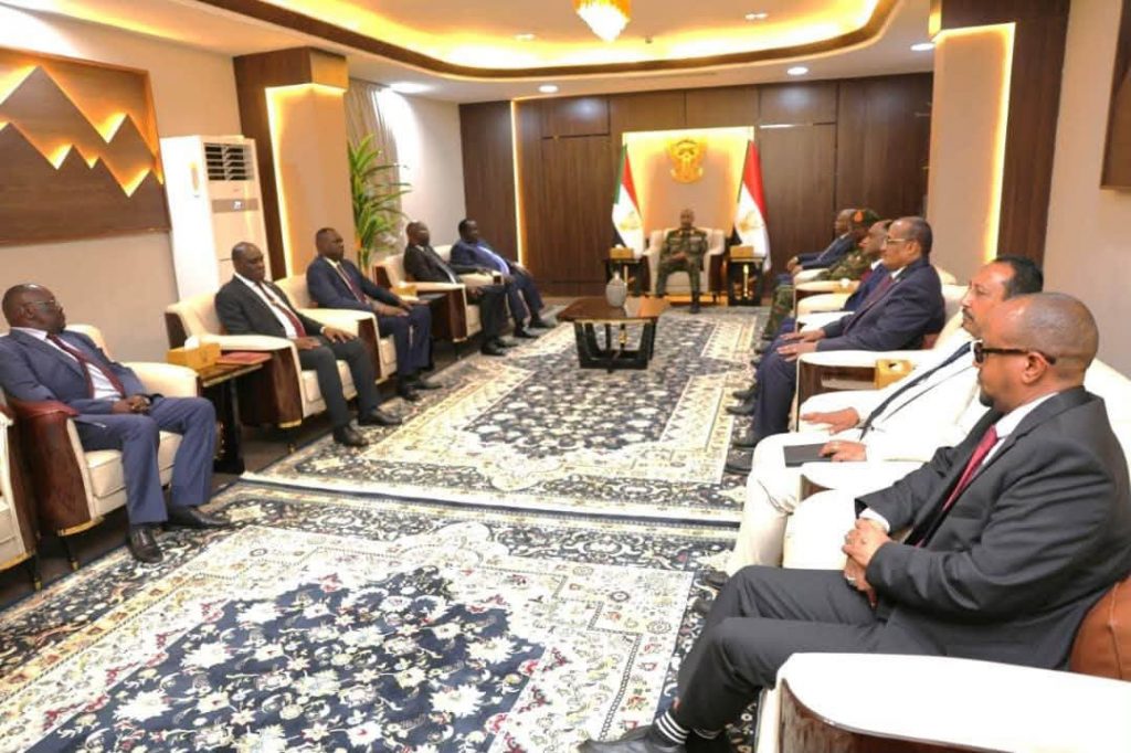 البرهان يتلقى رسالة من سلفاكير