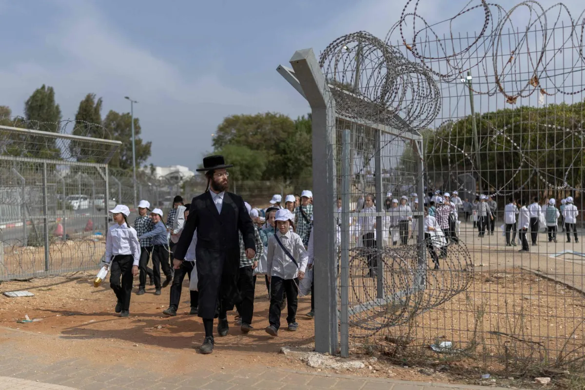 إصابة 20 شخصا بانفجار خلال رحلة مدرسية شمالي إسرائيل