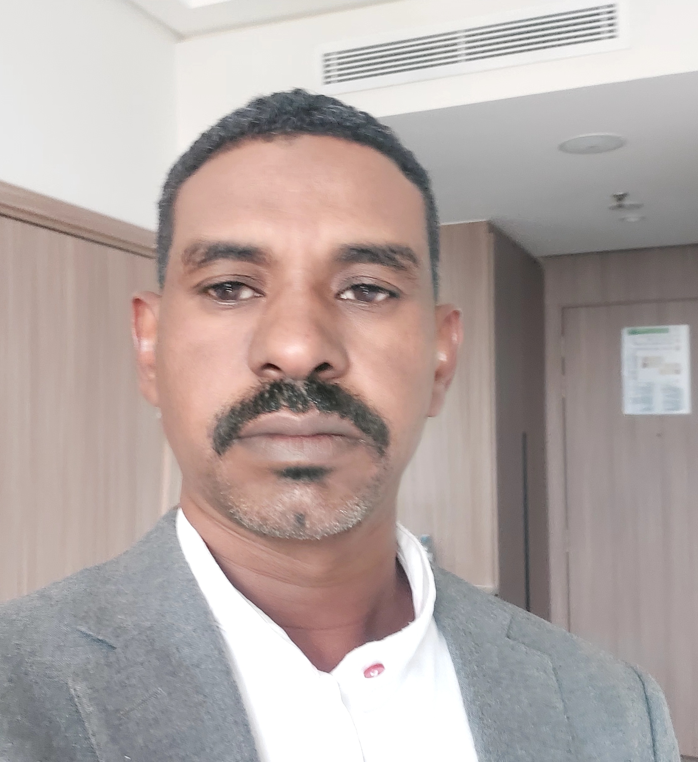شعب يستحق الحرية: كيف بددت أوغندا إرث عقود من القطيعة السودانية؟