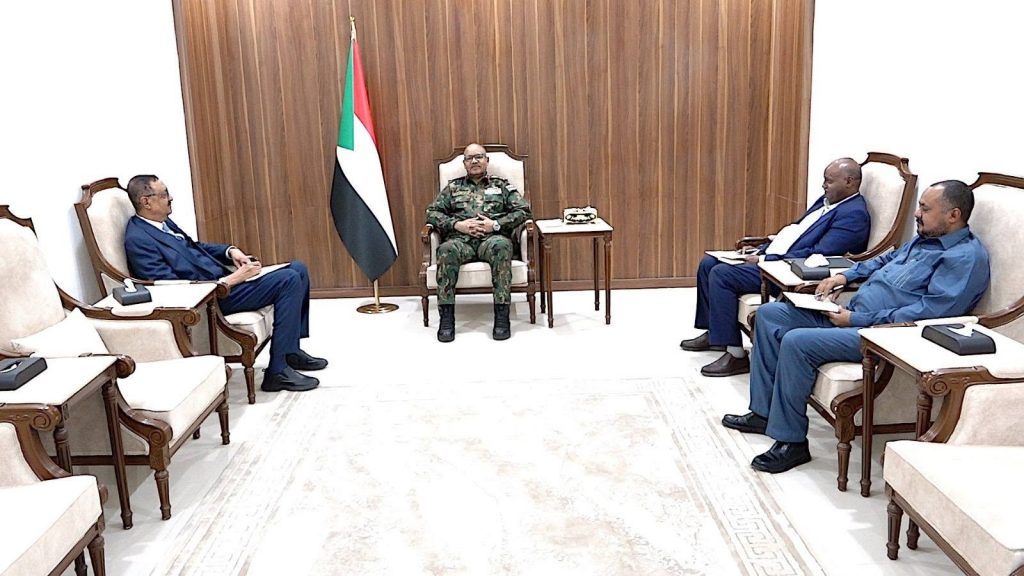 بعد اجتماع عاجل..تطورات بشأن السلع البترولية